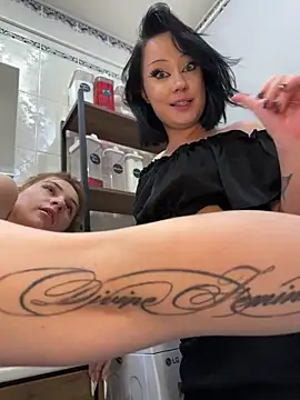 RollingGirls's cam snapshot