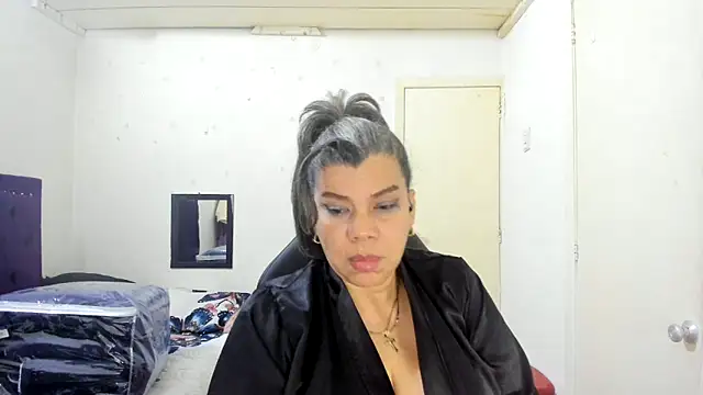 vikyadams's cam snapshot