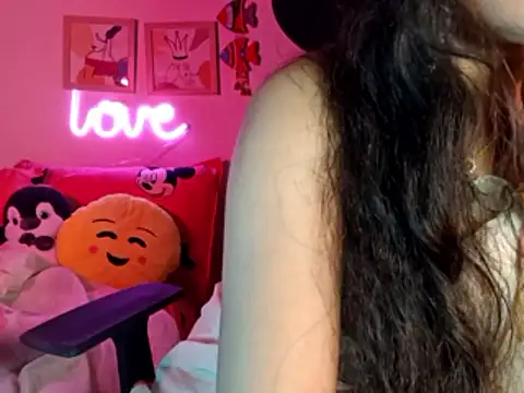 AromaDivine's cam snapshot