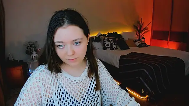 AlluringLookk's cam snapshot