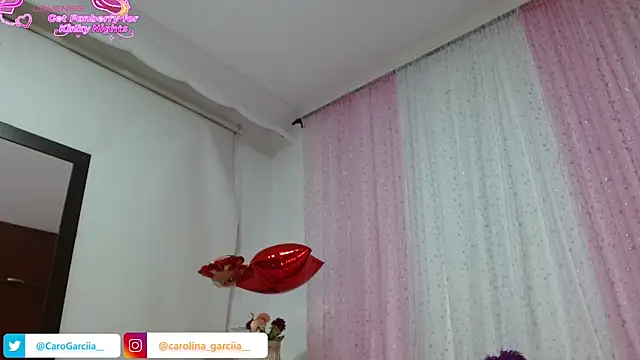 Carolinagarcia12345's cam snapshot