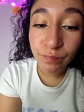 Alaya_a's cam snapshot