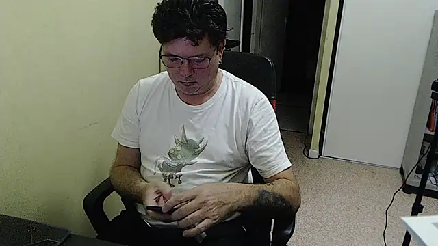 blueandwhite1's cam snapshot