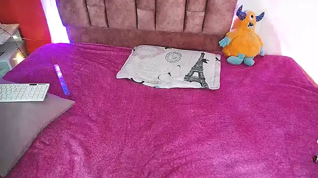 saragon1's cam snapshot