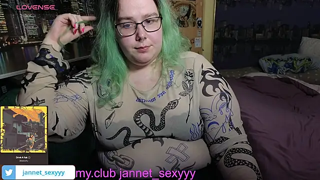 JannetPie's cam snapshot