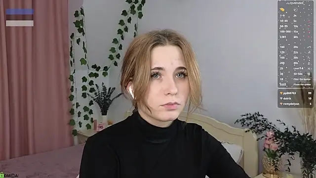 Inessa_Holiday live sex cam