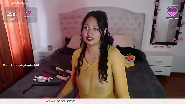 helenvalk's cam snapshot