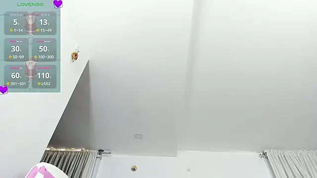 Luisaelizaa__'s cam snapshot