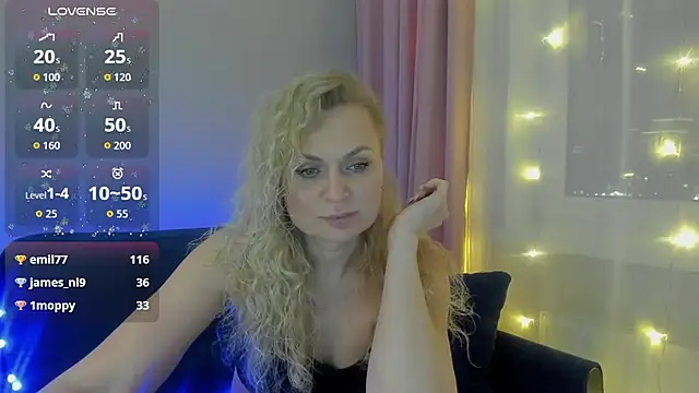 LanaLight_x's cam snapshot