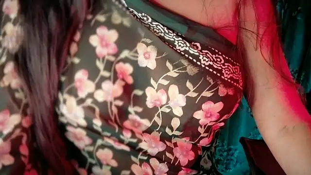 SilkenSundari's cam snapshot