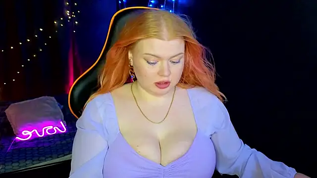 Adele_Moor_'s cam snapshot