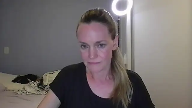 Annylove1's cam snapshot