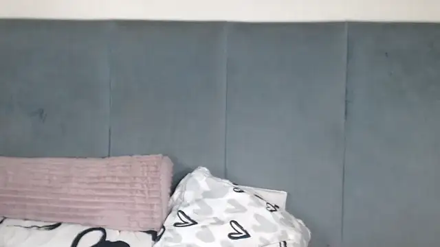 Jah-Queen's cam snapshot