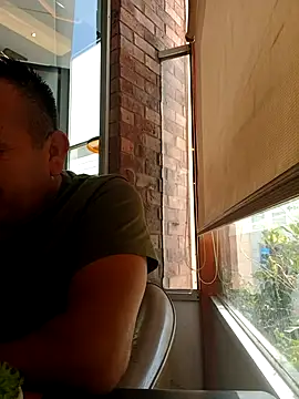 chicoguapo8 live sex cam