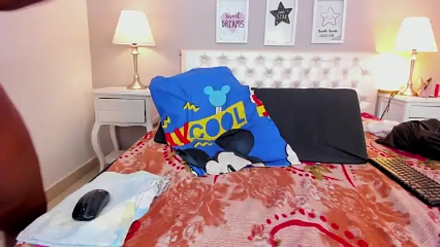 megan_loviitz's cam snapshot