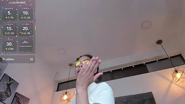 Hanna_Cornee_'s cam snapshot