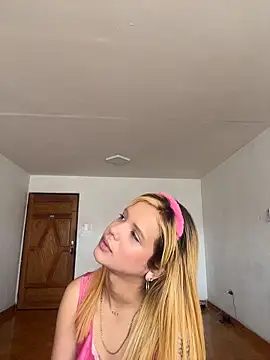 _jessica_rabbit's cam snapshot