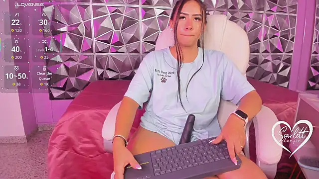 Scarlett_Kiiss live sex cam
