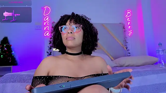 DannaBerry's cam snapshot