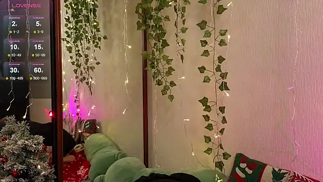 christy_memeow's cam snapshot