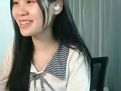 Nunaa18's cam snapshot