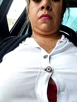 Laura-Hernandez's cam snapshot