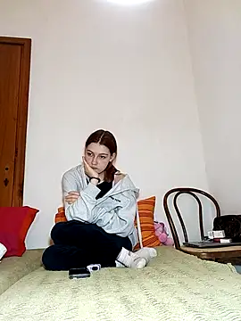 ella_grays's cam snapshot