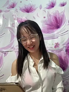 TranOanh999's cam snapshot