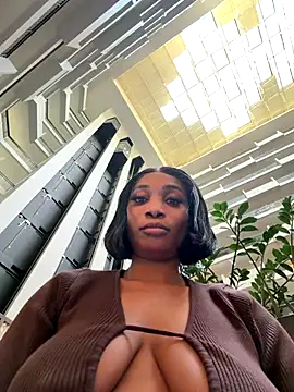 ___Nessa live sex cam