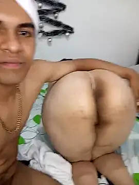 Solecitos_111 live sex cam