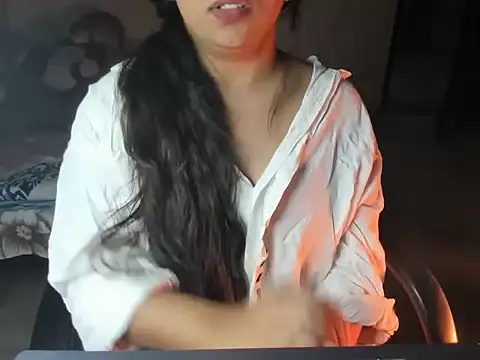 Divya68's cam snapshot