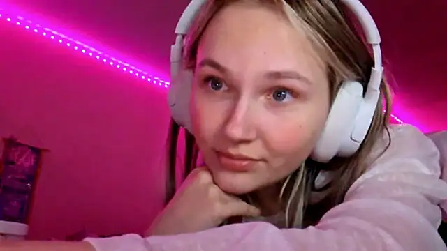 KarinRobertson's cam snapshot