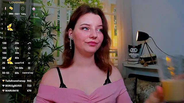 pretty_little_thing's cam snapshot