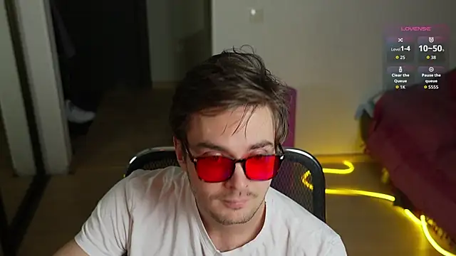 lucky_swimmer's cam snapshot