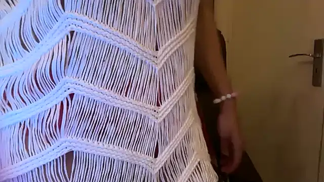 Cupid_of_Hearts's cam snapshot