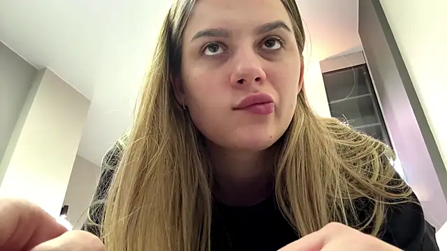 ShirlStyer's cam snapshot