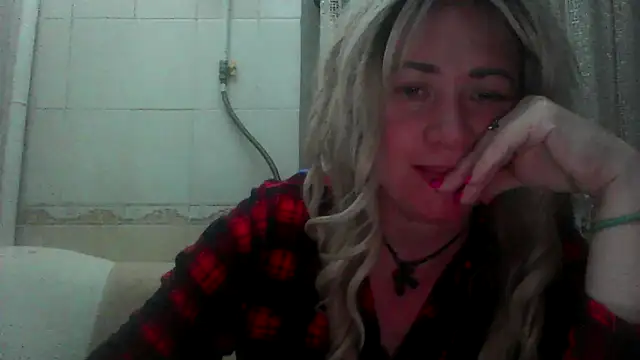 ClaireShannon's cam snapshot