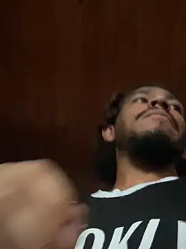 OfficialMineirinho's cam snapshot