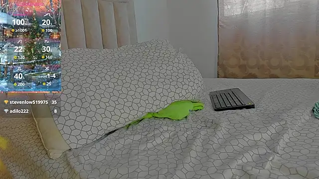 JulianRose_1's cam snapshot