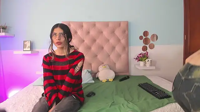 Briar_y_Blair's cam snapshot