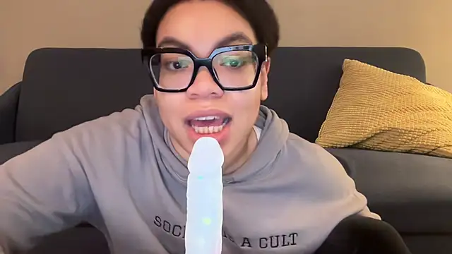 zahrabliss's cam snapshot