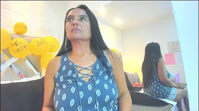 raquell_moore's cam snapshot