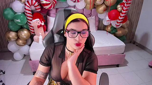 Nicolee19's cam snapshot