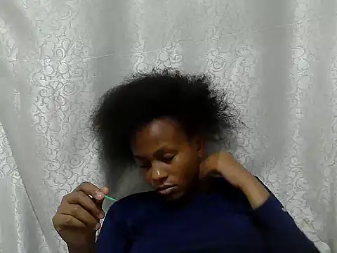 Creamybabee's cam snapshot