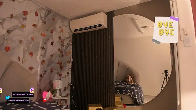 Katemoss70 live sex cam