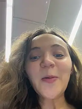 TheYourL live sex cam