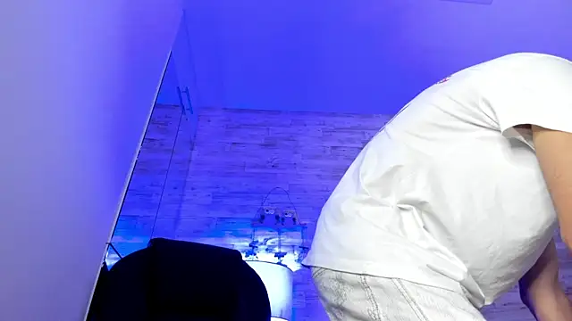 Emir_Ozan_ live sex cam