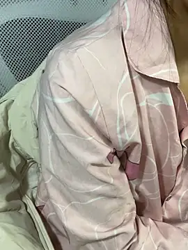 Mina048's cam snapshot