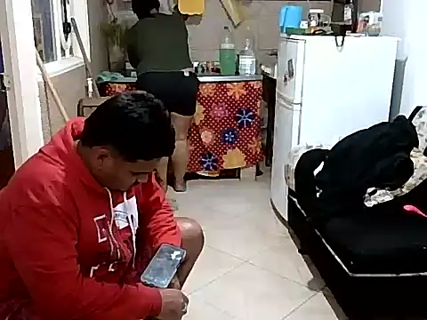 Boycuriousxxx's cam snapshot