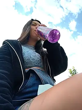 Nat_XxX live sex cam